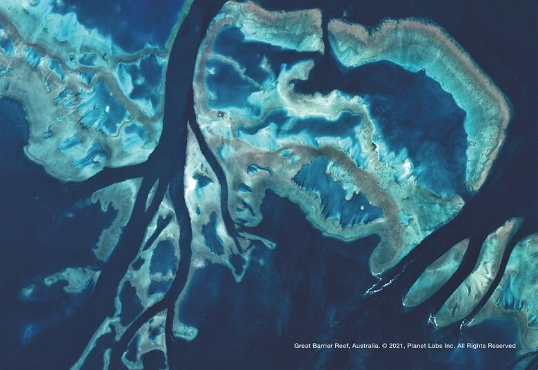 オーストラリアのグレートバリアリーフ（-21.01016, 151.48835）