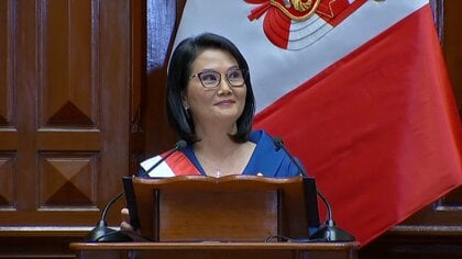 ケイコ・フジモリ氏がペルー大統領就任　フジモリ元大統領の長女　首都リマで抗議デモも　「分断」の解消なるか