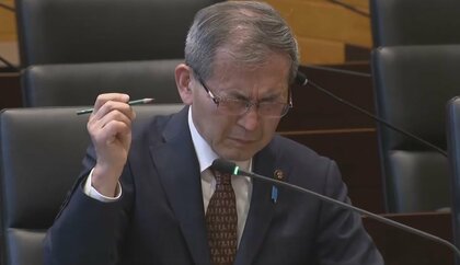 「仕事なめんなよ！辞めろ」市長が“パワハラ発言”釈明に追われる…「子ども産んで初めて女に」“セクハラ疑惑”も　福岡・宮若市