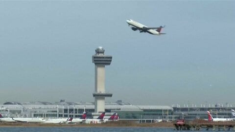 アメリカ航空会社の3月燃料費、前年同月比3割増加　中東情勢の緊迫で打撃