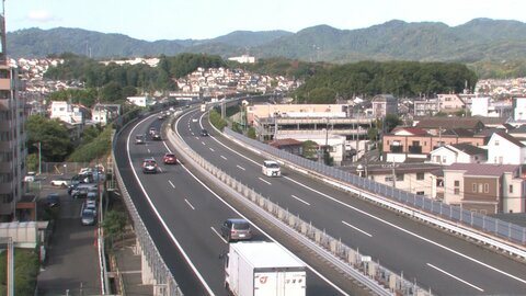 帰省ラッシュ 40km渋滞も　お盆休みに新幹線運休の可能性