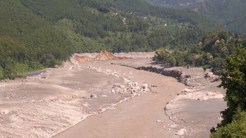 「夫と連絡取れず…」ネパール土石流　死者494人、行方不明者1500人超に　山間部に新たな“自然のダム”　再び土石流発生の懸念