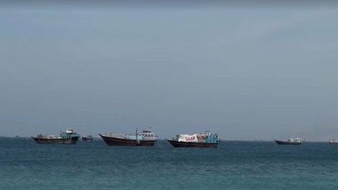 ホルムズ海峡めぐりイラン内で食い違い　アラグチ外相「完全開放」表明、イラン交渉担当者「アメリカの海上封鎖続けば開放せず」と警告