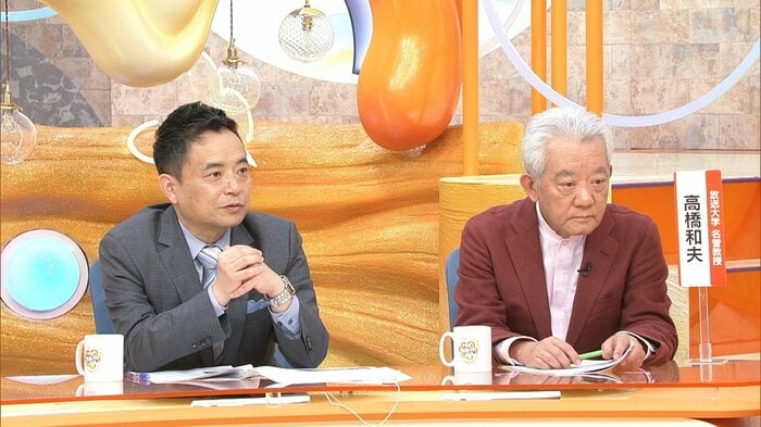 峯村健司氏（左）　高橋和夫名誉教授（右）