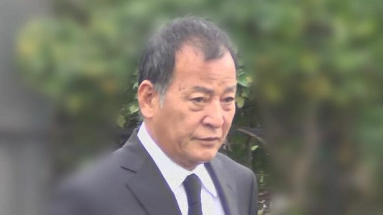“闘犬”をリード付けず散歩させるなどしたか 山口組2次団体の組長ら男3人を逮捕 体長60cm程の「ピットブル」｜FNNプライムオンライン