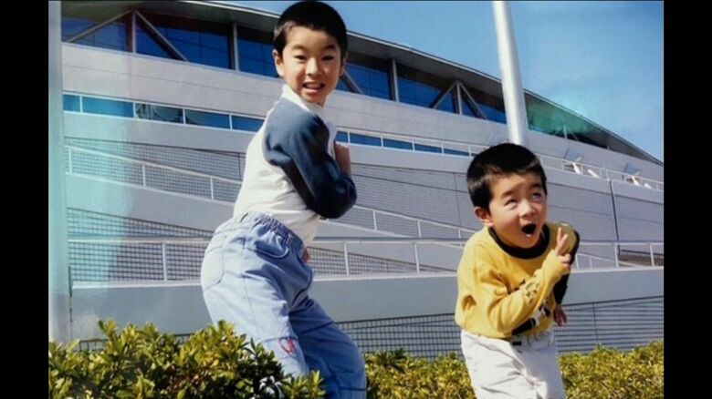 幼少期の2人