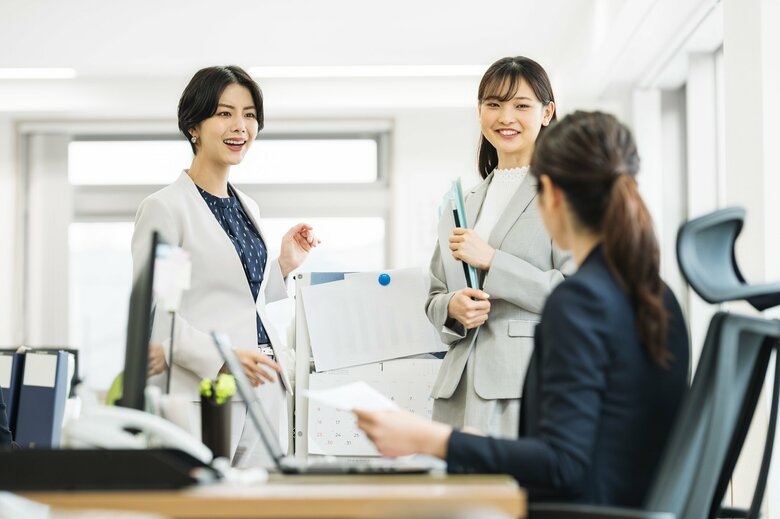 明らかな上下関係があるとハラスメントが起こりやすい（画像：イメージ）