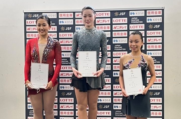 ジュニア女子表彰台