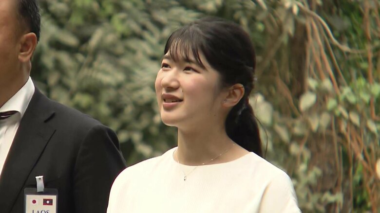 観光名所「クワンシーの滝」を訪問された（11月20日）