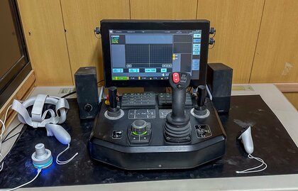 【ポケット・クエリーズ】山岳トンネル施工の省人化・自動化に向けたHMD活用の新システム開発に参画
