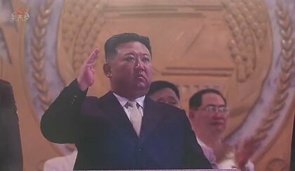 北朝鮮　弾道ミサイルを3発発射　日本のEEZ外に落下か　首相「断じて容認できない」