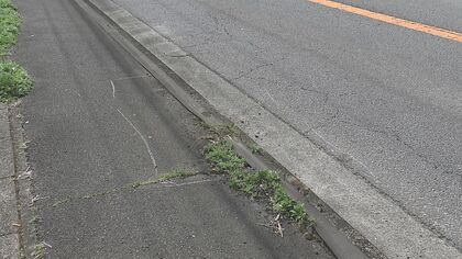 バイクが転倒　運転していた男性が死亡　大分県由布市