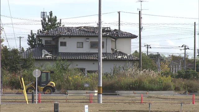 福島の被災地では13年経ってもそのままのところも