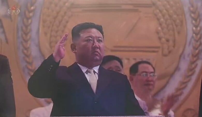 北朝鮮　弾道ミサイルを3発発射　日本のEEZ外に落下か　首相「断じて容認できない」｜FNNプライムオンライン