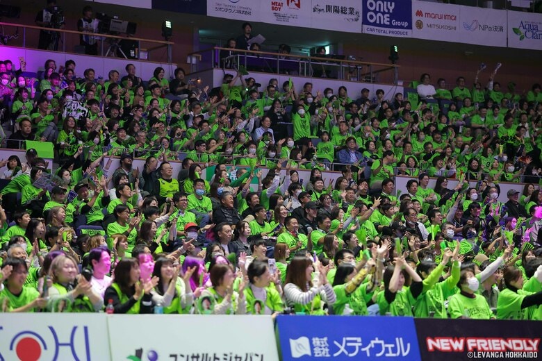 【レバンガ北海道】6500人が詰めかけたホーム開幕戦 富永啓生「素晴らしい会場の雰囲気」も「非常に情けない。すごく悔しい思い」｜FNNプライムオンライン