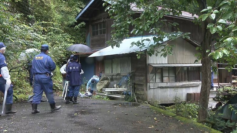 自宅から現場の小屋に向かった章平被告と和美被告は、女子高生の首をロープで絞めたという。