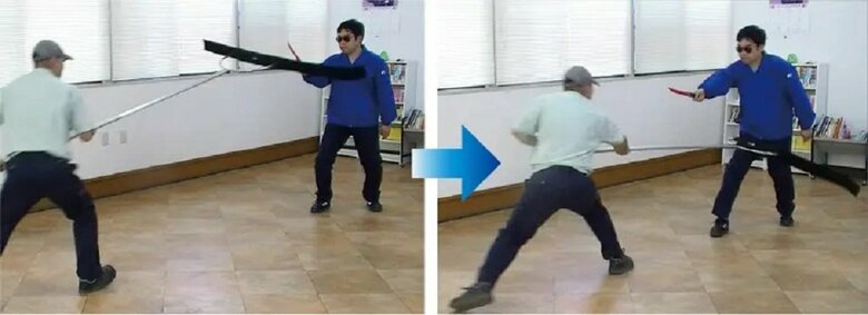 ケルベロス（ヘッド）を押し当てて拘束