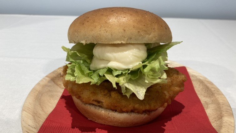 ケンタッキーが「サンド」から「バーガー」に名称変更へ