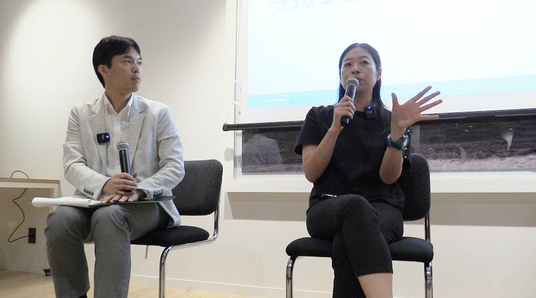 リクルート・スタディサプリ教育AI研究所所長 小宮山利恵子さん（右）