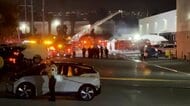 【速報】取材中のテレビ局ヘリが墜落　3人死亡　生放送でスタッフと連絡取れないと説明　車とバスの事故で複数のヘリが取材　アメリカ
