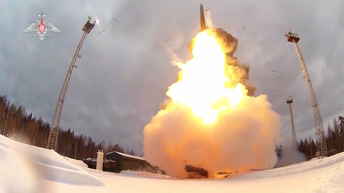 ロシアの弾道ミサイル発射演習