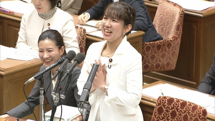 豊田真由子氏が予算委員会に登場して話題に…