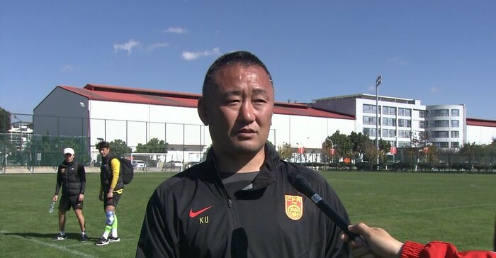 上村健一監督