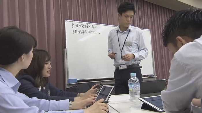 会話を分析し営業トーク力UP…「AIタブレット」で思い込みや経験に頼らない新人指導