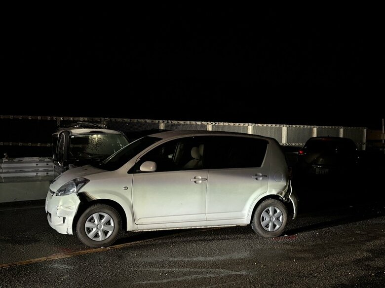 【スリップ事故で3人死傷】カーブから跨線橋を上る国道で6台絡む事故…3人病院搬送も”成人女性1人死亡”男性2人は意識あり―当時路面はブラックアイスバーン状態〈北海道美唄市〉｜FNNプライムオンライン
