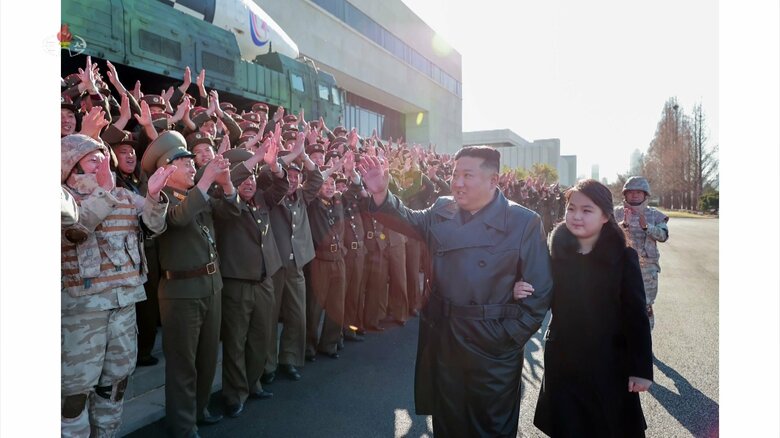 朝鮮中央テレビ（2022年11月27日放送）より