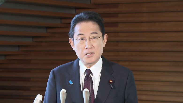年内の解散を見送る意向を表明した岸田首相（9日）