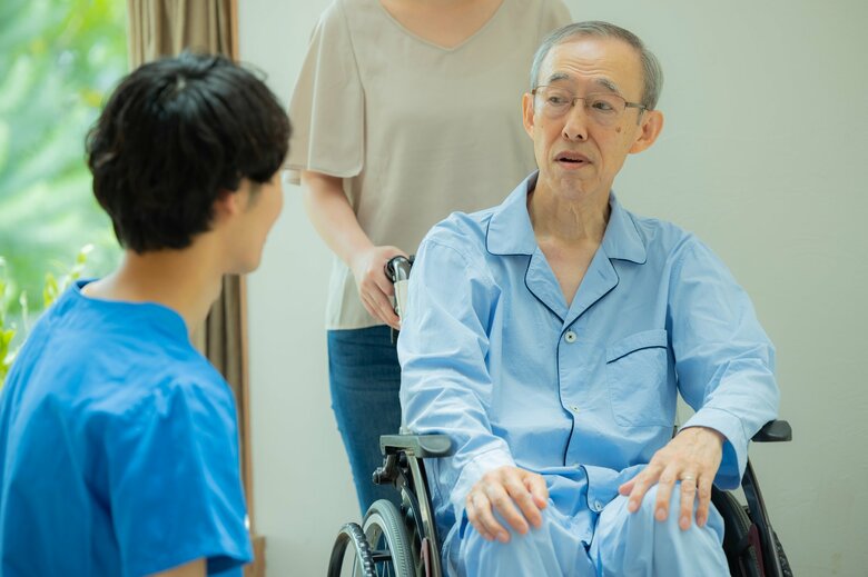 人によっては入院がベストとは限らない（画像：イメージ）