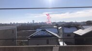 現実の車窓の中を“忍者”がシュタタタ! 空想あるあるをスマホで楽しめる…移動に飽きた子どもにも使えそう