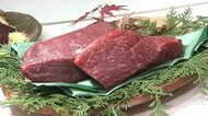 最高値は1キロ12万円 冷凍クジラ肉の100倍以上! 希少な“イワシクジラ生肉”下関市で初めて競りに