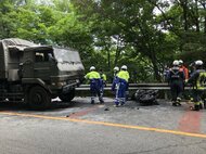 ツーリング中のバイク 自衛隊車両に正面衝突し炎上 運転の男性死亡 大分・九重町