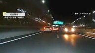 「しばらく震えが止まらなかった」前走車が突然車線変更…追い越し車線のトラックも緊急回避　名古屋市と神戸市の高速道路に逆走車