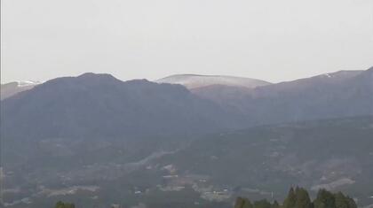 霧島連山・新燃岳が7年ぶり「噴火警戒レベル3」　その後警戒範囲は縮小されるも、専門家は「噴火のリスクはなくなっていない」「安全宣言ではない」引き続き注意呼びかけ