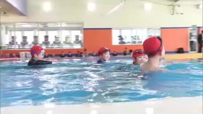 宮城県内初 富谷市が水泳授業を民間委託　猛暑による授業中止を防ぎ指導環境も向上