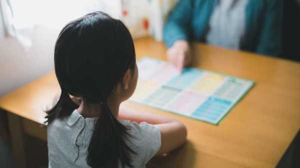 クラスに2人は 発達障害 大人になると二次障害も