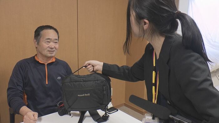 重さ約3キロの装置を常に持ち歩く