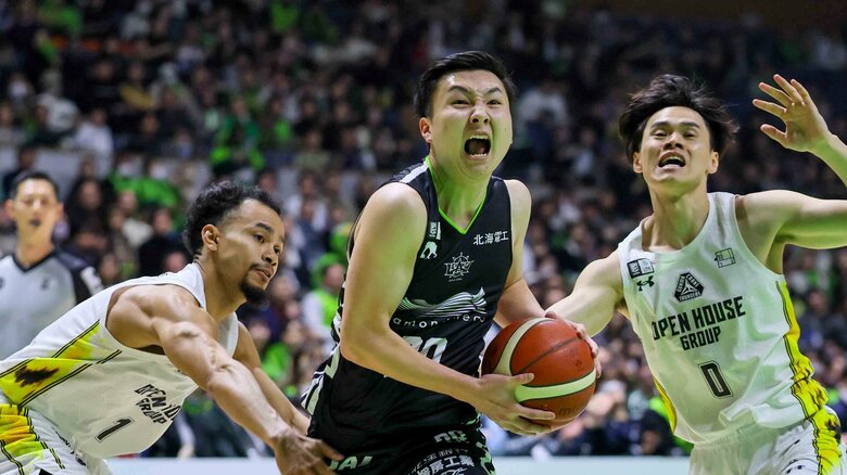 【レバンガ北海道】ホーム12連勝で首位奪還！富永25得点＆ハーラー「最高です！」ダブルダブル｜FNNプライムオンライン