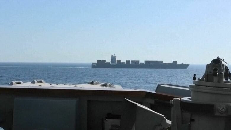 アメリカ軍が拿捕したイラン貨物船の乗組員22人　仲介国パキスタンに移送｜FNNプライムオンライン
