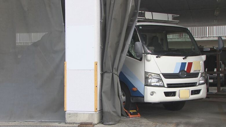 押収されたごみ収集車