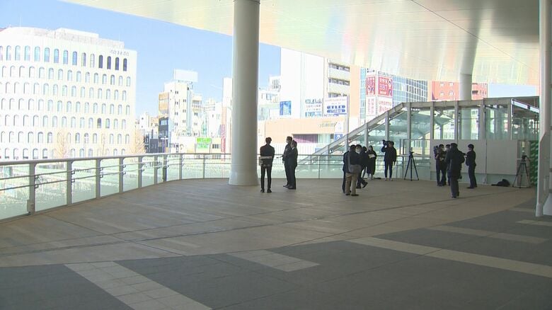 ペデストリアンデッキ