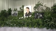 森で眠るように...ひつぎにメガネや手鏡 市原悦子さん まもなく通夜