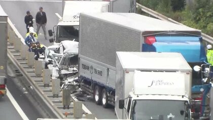 圏央道で大型トラックなど5台絡む玉突き事故…2人死亡3人ケガ　トラック運転の男を現行犯逮捕　一部区間で通行止めに　埼玉