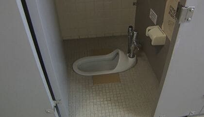 和式トイレ「使ったことがない」 練習してくる子供も… 学校で進むトイレの洋式化の背景は？