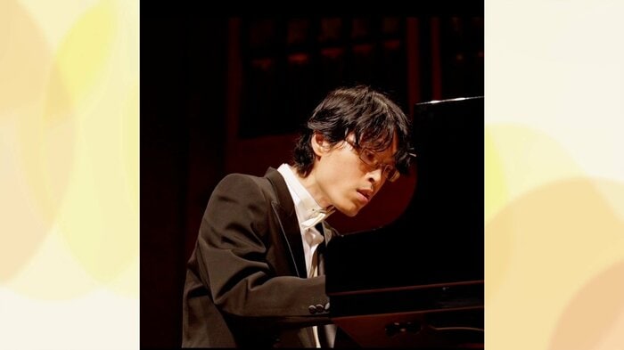 「伝統に立ち返ってみては」と助言したピアニストの兄・桂大さん（提供：千田浩太さん）