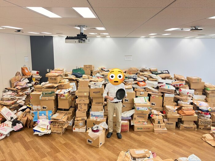 1,000個以上のフライパンをお届けいただきました(提供:味の素冷凍食品)