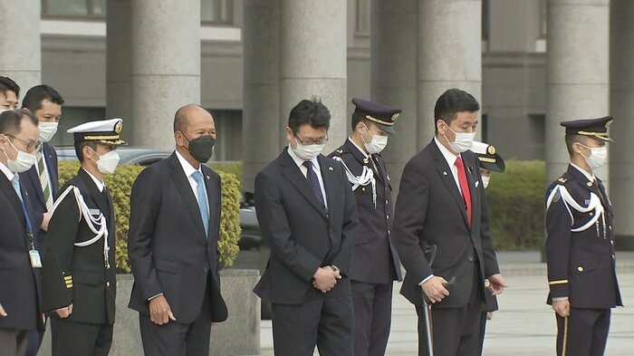 栄誉礼・特別儀じょうの様子 9日 防衛省